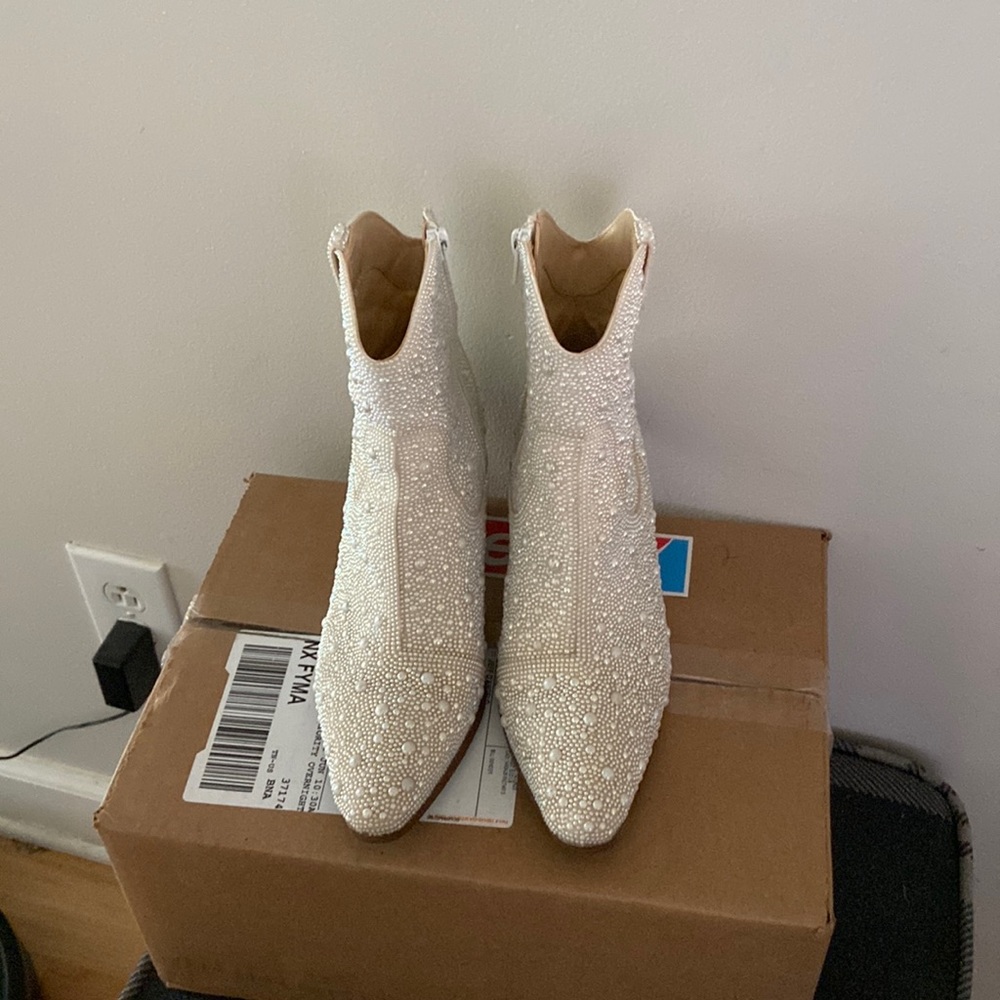 Betsy Johnson booties